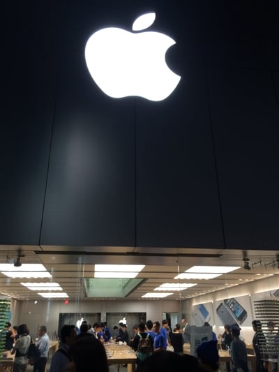 Applestore01-3.jpg