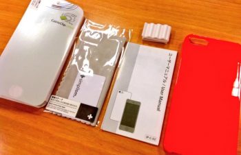 前にsimplismの保護フィルムを単品で買ったことがあり、とても品質が良かったのでケースにも信頼できます。( ･ω･ )b http://t.co/fJHZ3TUrsz