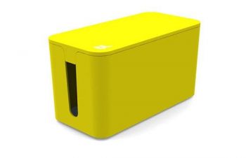 今さらご紹介するまでもない机の下の力持ち。散乱しがちな電源タップを収納しフタをして机の下をスッキリとさせてくれるポップな小箱。これ必須です。 http://t.co/jWb5K9iImF http://t.co/r8uAYb4Gam