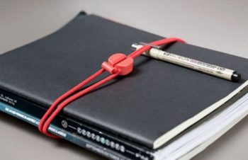 なんでも束ねる、ロック付きマルチスマートバンド「ピクシィ」発売