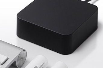 USB経由で単3形電池を充電できる、Bluelounge「Aaden」