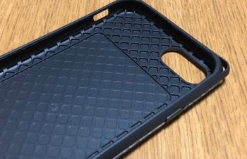 【製品レビュー】Simplism iPhone7ケース 衝撃吸収ファブリックケース