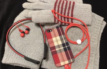 お散歩装備n2017autumn-2018springnn #lightningstrap #nuno #simplism n @trinityinc @hosinity n #MUJI n #skullcandy… https://t.co/oVLjFHkvQr