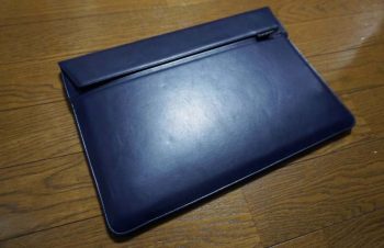 SimplismのMacBook Pro USB Type-Cモデル用ケース「BookSleeve」