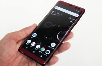 「Xperia XZ3」の曲面ガラスもしっかりサポート、トリニティの 「立体成型シームレスガラス」 などを試してみた