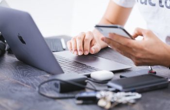 Webフリーランスとして仕事をする上で必要なガジェット類まとめ