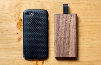 iPhone充電器の"最適解"を手のひらに。NuAns「TAGPLATE」