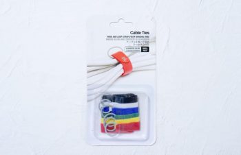 Bluelounge Cable Ties レビュー／巻いたケーブルをリングで引っかけるケーブルタイ、ダイソーでひと工夫。