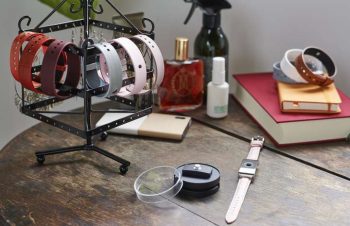 1か月間着けっぱなしOK！Apple Watchとも併用できるウエアラブル「weara」