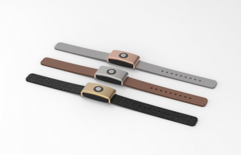 24時間365日の活動と睡眠を記録　リストバンド型ウェアラブルデバイス