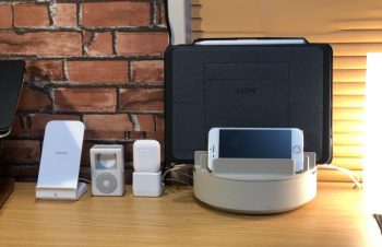 テレワークの合間にちょっと机上の 充電環境を整備しました　コンセント  NuAnsのCOLONYマルチ充電トレイが便利