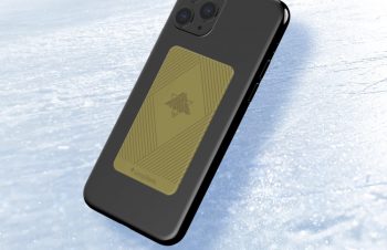 【新製品】トリニティ、熱を吸収してバッテリーの劣化を防げる「スマートフォン冷却シート」発売。熱を吸収し冷やす「蓄熱」式のシートを採用し、貼るとシート内部のマイクロカプセルが液化して温度を4.3℃下げる。… https://t.co/zSdGSbvSo5