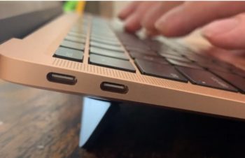 疲れないMacBook用スタンドBluelounge「Kickflip」【動画】