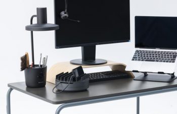 狭い部屋でも即効おしゃれ！【デスク周り】のインテリアアイデア４選 | LIFESTYLE |