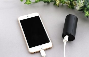 おすすめのiPhoneユーザー向けモバイルバッテリー人気比較ランキング！【Ankerも】  モノナビ – おすすめの家具・家電のランキング