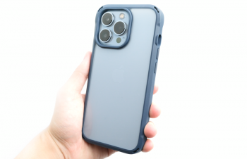 iPhone13 Pro 保護ケース「GRAV」、保護ガラス「FLEX 3D GLASS」レビュー。