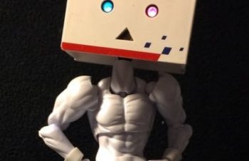 トリニティの貼るピタZ凄い。スマホ保護ガラスの為にもう風呂場で全裸にならなくていいんだ！超簡単にゴミなく真っ直ぐ貼れる！ @trinityinc