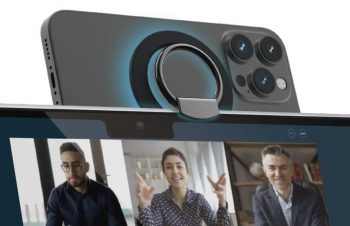 あっ、iPhoneがWebカメラになるリングスタンドだ！ 明日発売だって