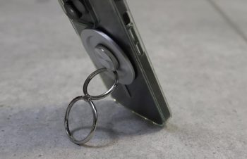 リングにもスタンドにも、トリニティのMagSafe対応『MagRista』