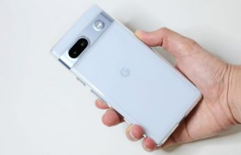 Simplism「Pixel 7a ハイブリッドケース」レビュー！安価で耐久性に優れるクリアケース