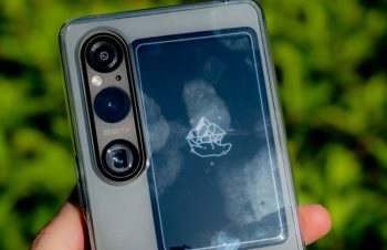 スマホを冷却する「スマ冷え Premium」を試す