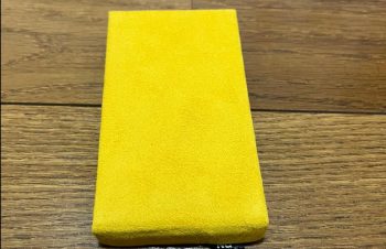 Xのキャンペーンで、こちらの万能な名刺ケースをいただきました。  ワンアクションで開けるところや、ケースのデザイン(表皮の質感)が気に入りました👍😁。  社会人になったら、常に携帯したいと思います🧳👔。  本当に、ありがとうございました🙇。