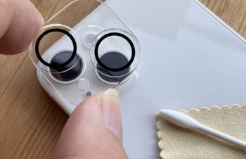 【デジタルガジェット】トリニティ　一体型レンズ保護ガラス　iPhone、リプレイスの時期だよね。