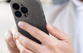 【新商品】環境に優しく洗練されたデザインのiPhone 15 Pro専用ケースが、Simplismより発売