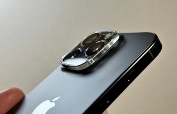 【レビュー】iPhone16 Proのカメラを守る！ナノセラムの保護ガラスを試した