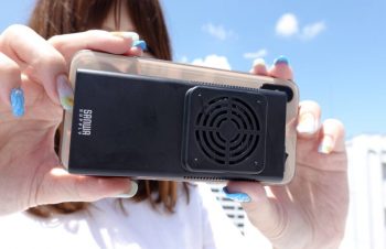 【スマホ冷却で発熱対策】スマホクーラーおすすめ22選！ケースの上から使える商品も