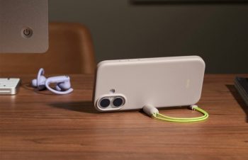 スタンド付きiPhoneケースのおすすめ18選。クリア仕様のモデルもご紹介